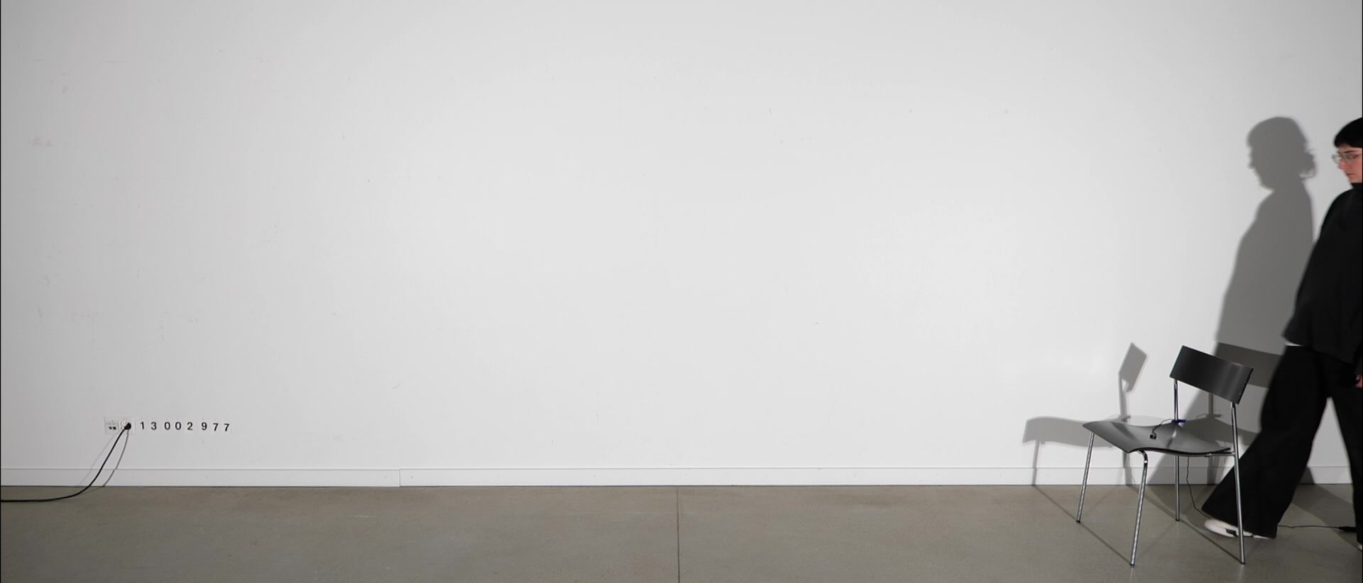 13 002 977